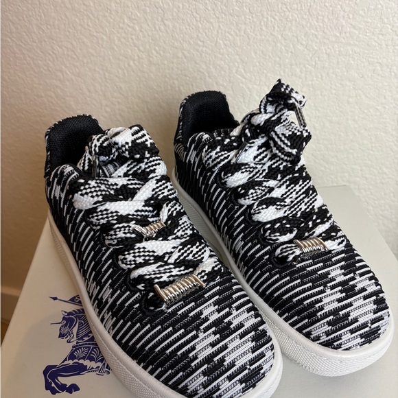 Burberry Box Check Knit Low-Top Sneakers 38 - Picture 1 of 12